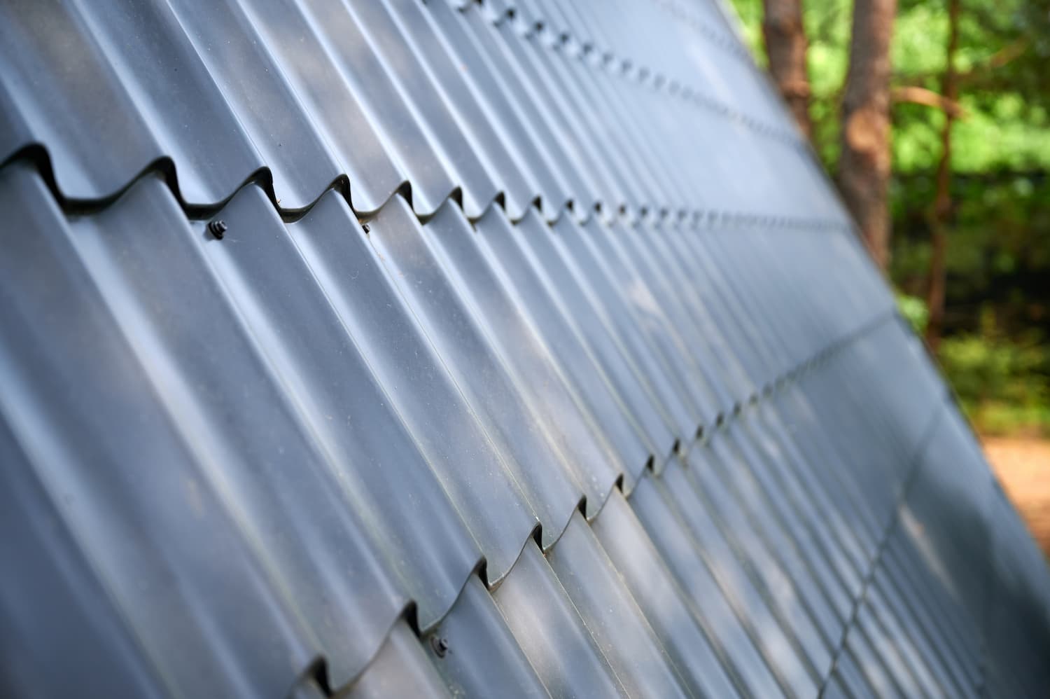 Featured image for post: How Professionals Install Metal Roofing in Florida